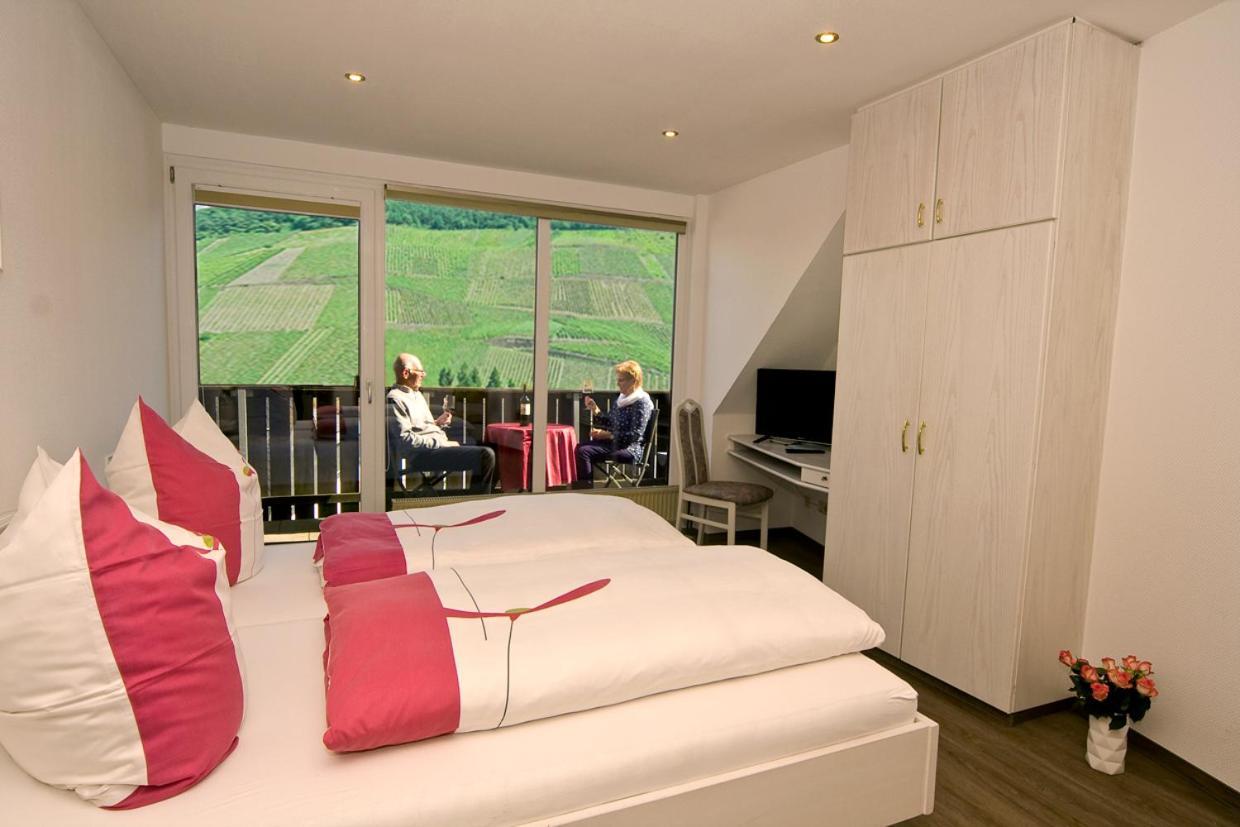 Doppelzimmer mit Balkon
